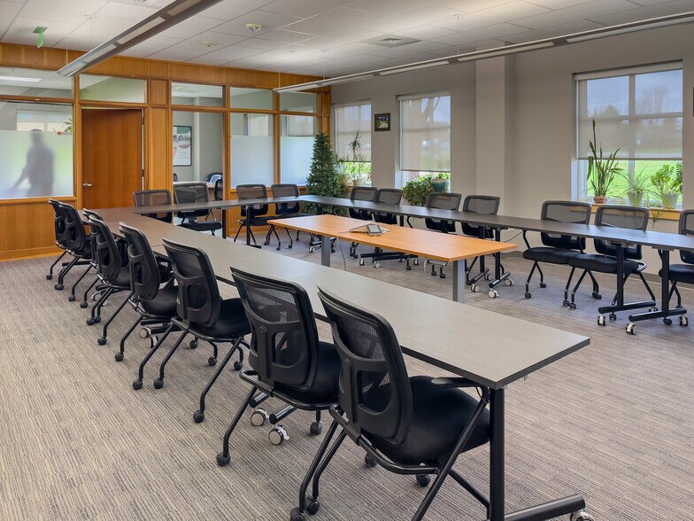 More Photos Of 193 Tilley Dr, South Burlington Office For Sale