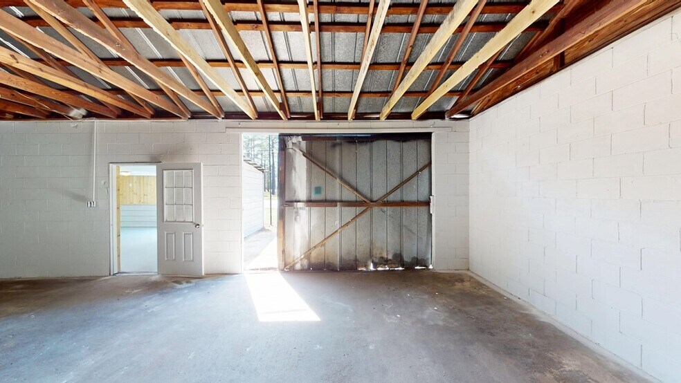 More Photos Of 13828 US Highway 29, Andalusia Flex For Sale