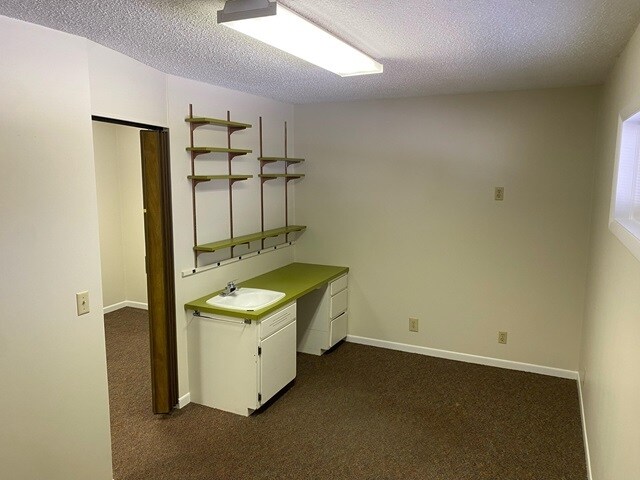 More Photos Of 228 Seventh St, Frankfort Office For Lease
