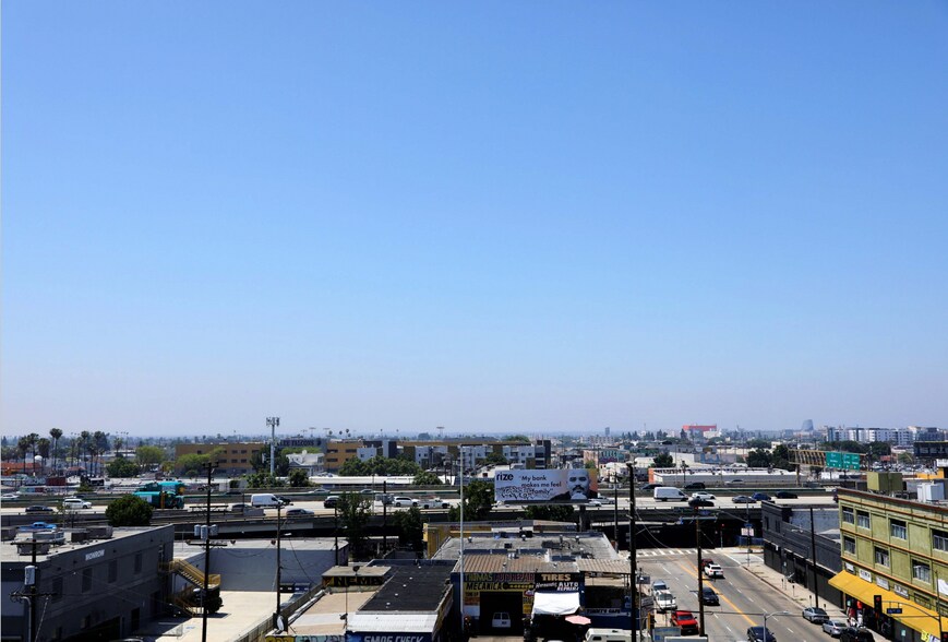 More Photos Of 1500 S Los Angeles St, Los Angeles Office For Sale