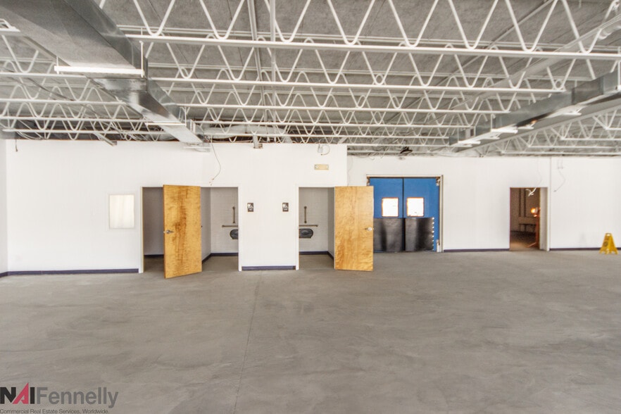 More Photos Of 18 Arctic Pky, Ewing Storefront For Lease