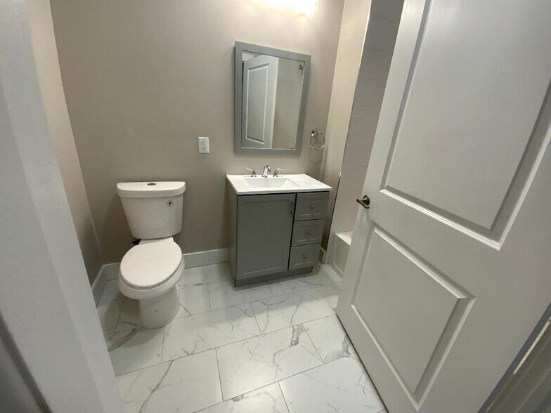 More Photos Of 120 Elm St, Newark Apartments For Lease