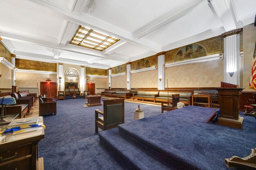 More Photos Of 512 Temple St, Whiting Specialty For Sale