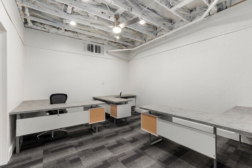 More Photos Of 22030 7th Ave S, Des Moines Medical For Sale