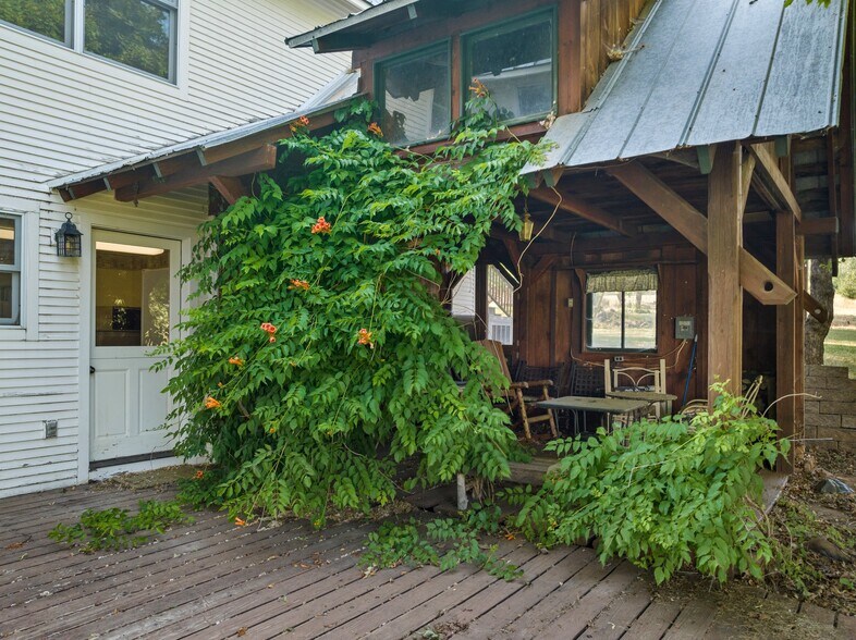 More Photos Of 48212 Clear Creek Rd, Halfway Hospitality For Sale