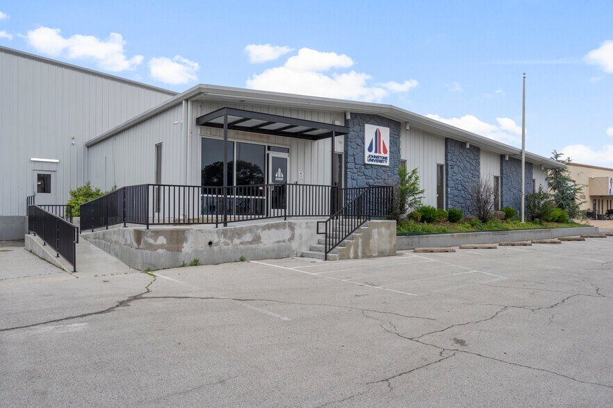 More Photos Of 5440 S 101st East Ave, Tulsa Warehouse For Sale