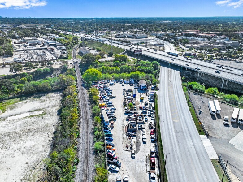 More Photos Of 551 Steves Ave, San Antonio Office Residential For Sale