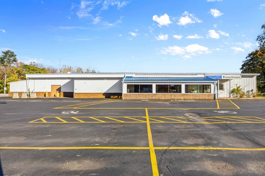Primary Photo Of 3 Geddes Street Ext, Holley Supermarket For Sale