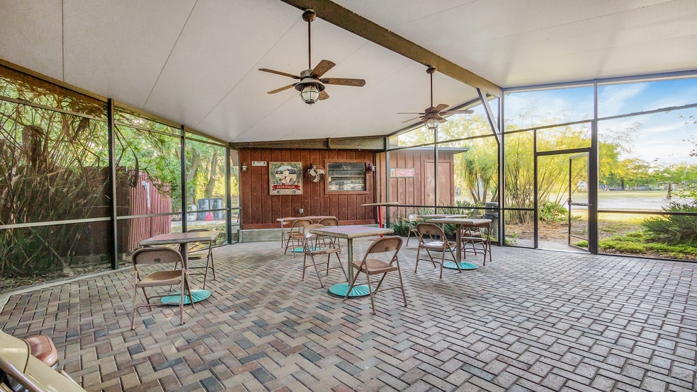 More Photos Of 12500 State Road 33, Groveland Restaurant For Sale