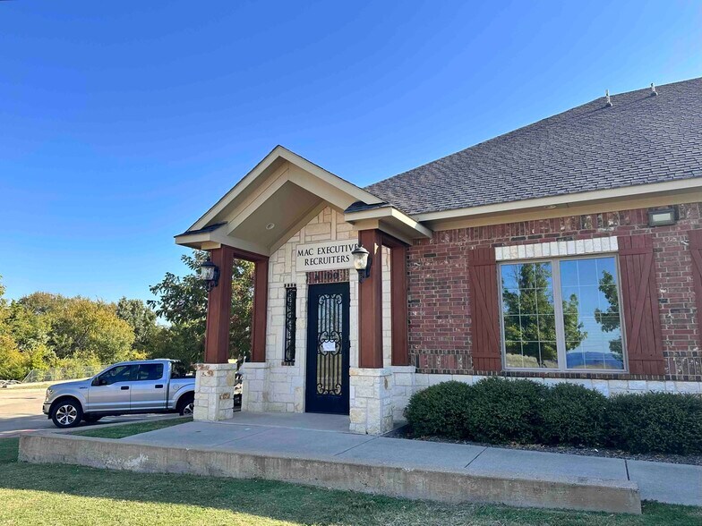 More Photos Of 7000 Parkwood Blvd, Frisco Medical For Sale
