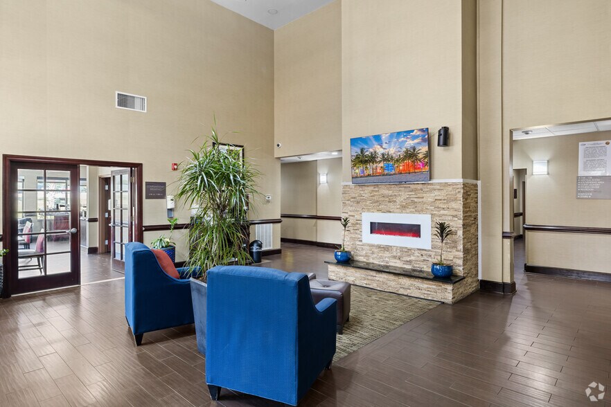 More Photos Of 215 Commerce Blvd, Midway Hotel For Sale