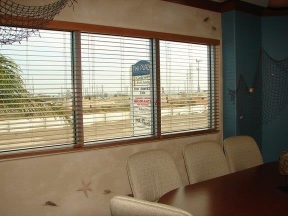 More Photos Of 101 Tiki Dr, Tiki Island Office Residential For Sale
