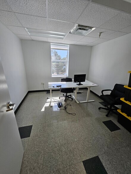 More Photos Of 2100 1st Ave S, Saint Petersburg Medical For Sale