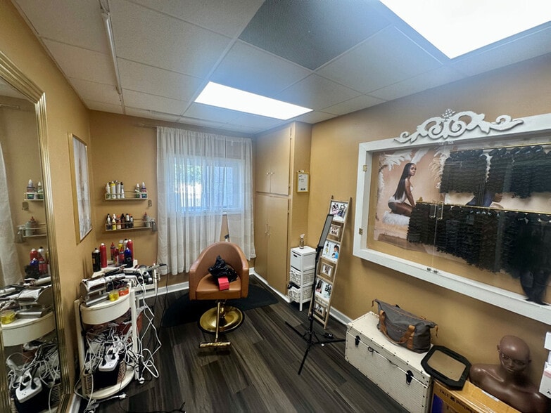More Photos Of 26801 Harper Ave, Saint Clair Shores Storefront Retail Office For Lease