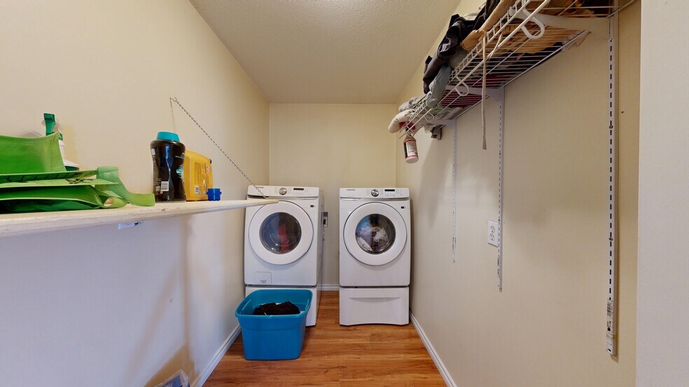 More Photos Of 40446 AB-56, Rochon Sands Service For Sale