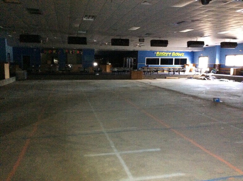 More Photos Of 2639 S Forest Ave, Luverne Amusement Park For Sale