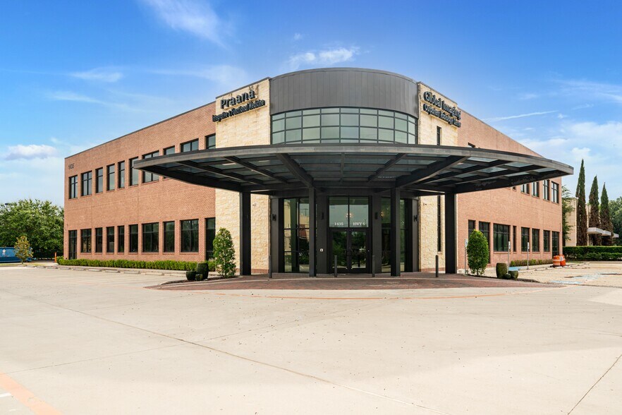 Primary Photo Of 1435 Highway 6, Sugar Land Healthcare For Sale