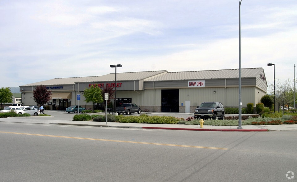 More Photos Of 7100 Chestnut St, Gilroy Freestanding For Lease