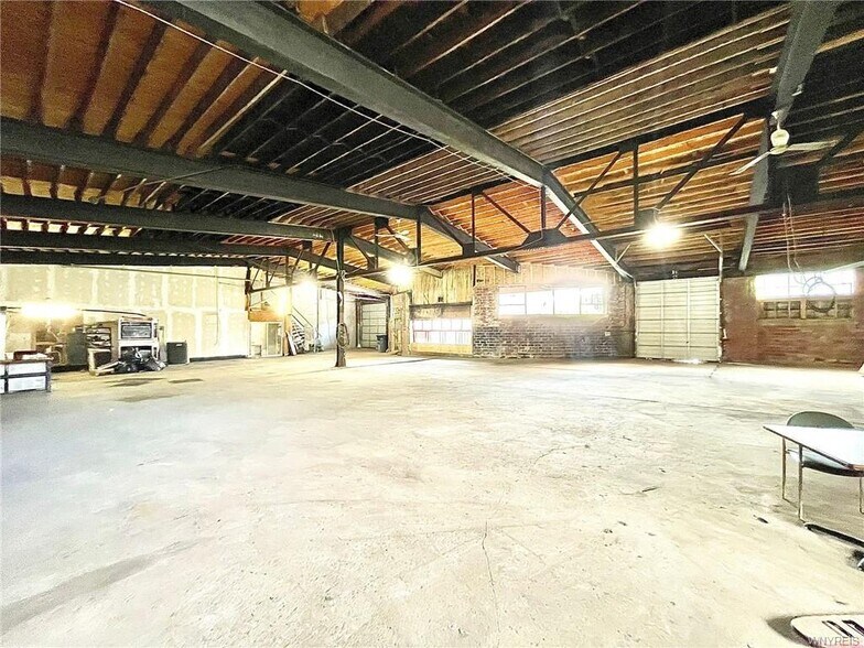 More Photos Of 898 Genesee St, Buffalo Restaurant For Lease