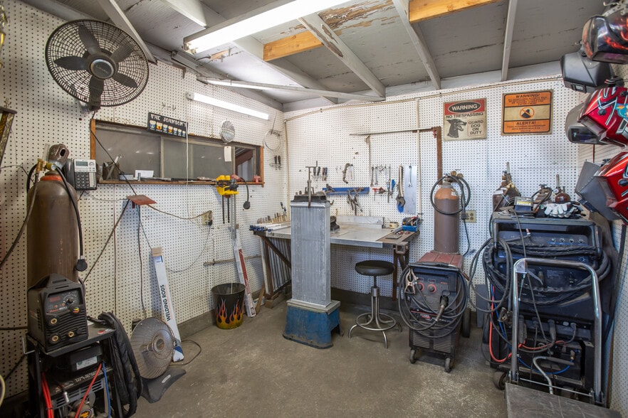 More Photos Of 17635 Arrow Blvd, Fontana Service For Sale