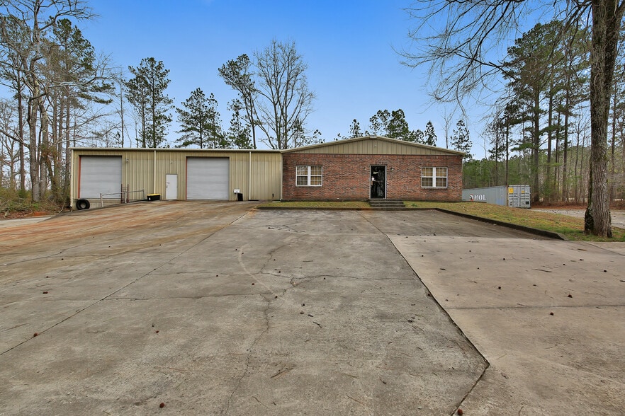 More Photos Of 361 Holcombe Rd, Bremen Warehouse For Lease