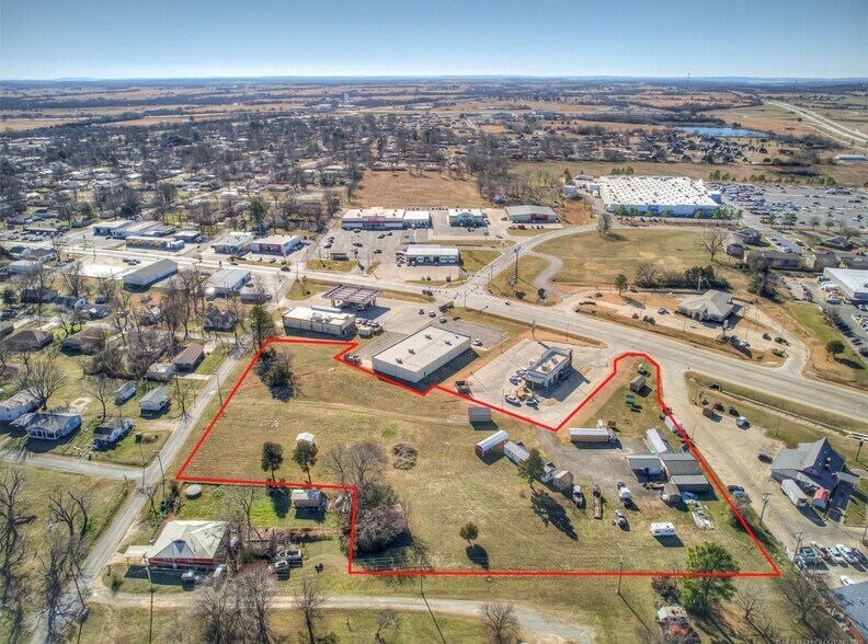 More Photos Of 1107 W Gentry Ave, Checotah Land For Sale