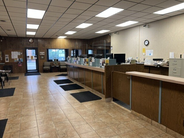 More Photos Of 580 Main St, Holdingford Bank For Sale