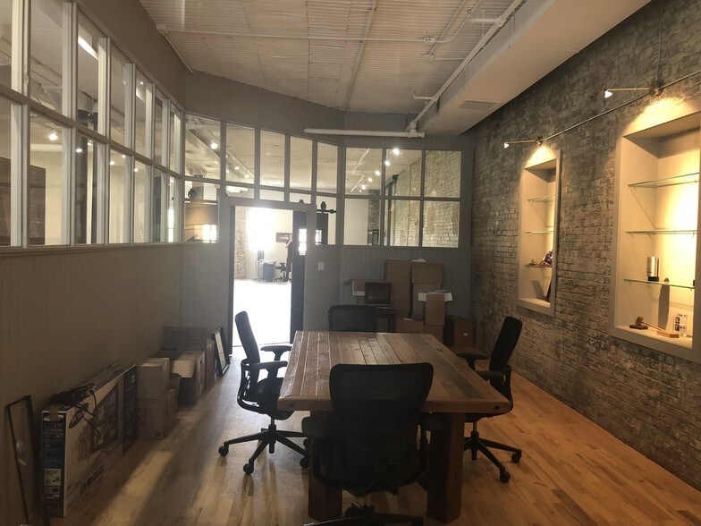 More Photos Of 845 W Washington Blvd, Chicago Loft Creative Space For Lease