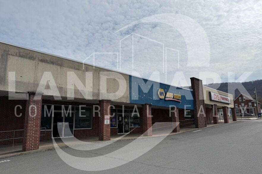 Primary Photo Of 203 S Market St, Millersburg Freestanding For Lease