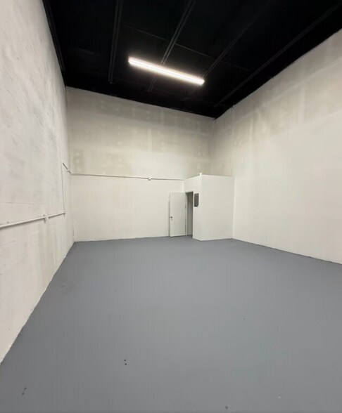 Primary Photo Of 1624 SE Village Green Dr, Port Saint Lucie Warehouse For Lease