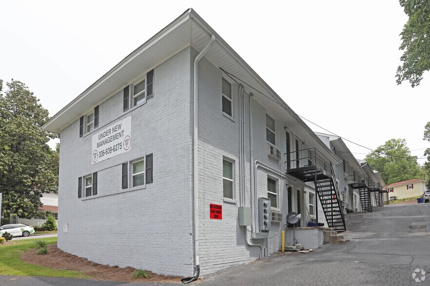 More Photos Of 820 W 7th St, Winston-Salem Apartments For Sale