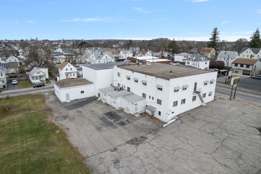 More Photos Of 585 Warren Ave, East Providence Storefront Retail Office For Sale