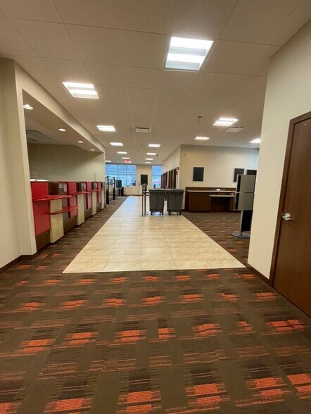 More Photos Of 84 N Plank Rd, Newburgh Storefront For Lease