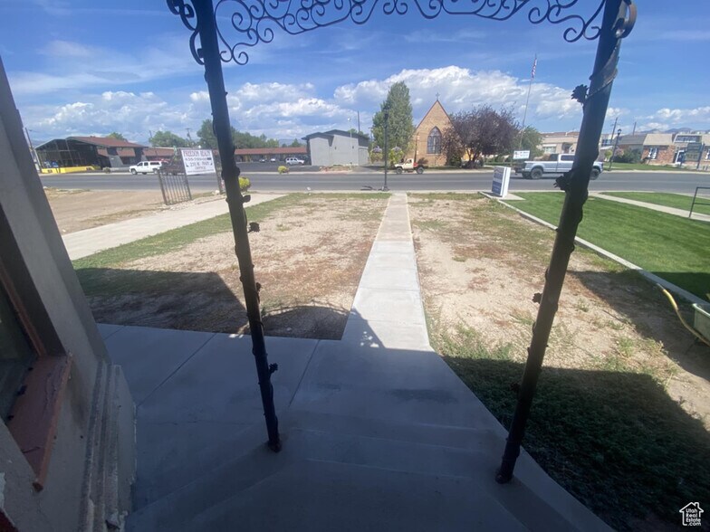 More Photos Of 235 W Main St, Vernal Office For Sale