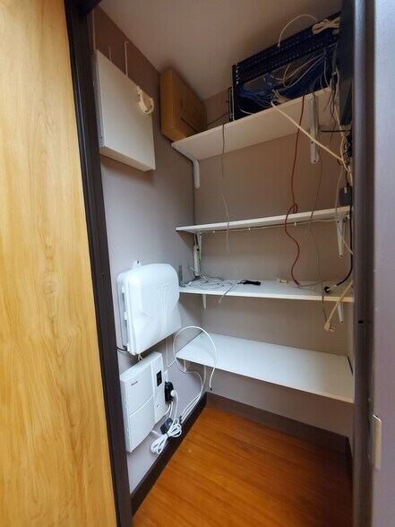 More Photos Of 30-56 Whitestone Expy, Flushing Office For Sale