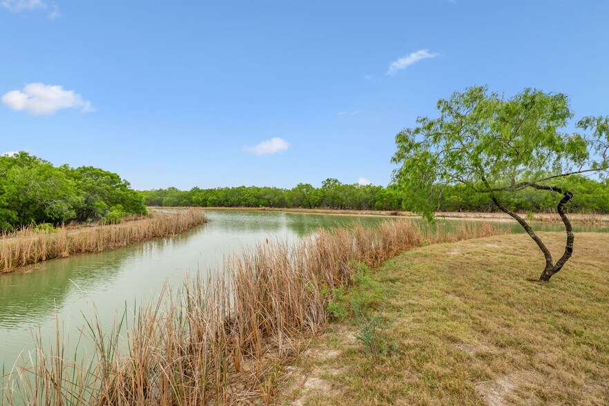 More Photos Of 141 S Private Road 1026, Kingsville Land For Sale