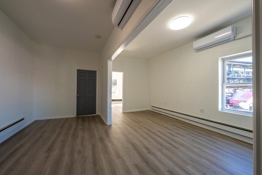 More Photos Of 11801 Liberty Ave, Jamaica Storefront Retail Residential For Lease