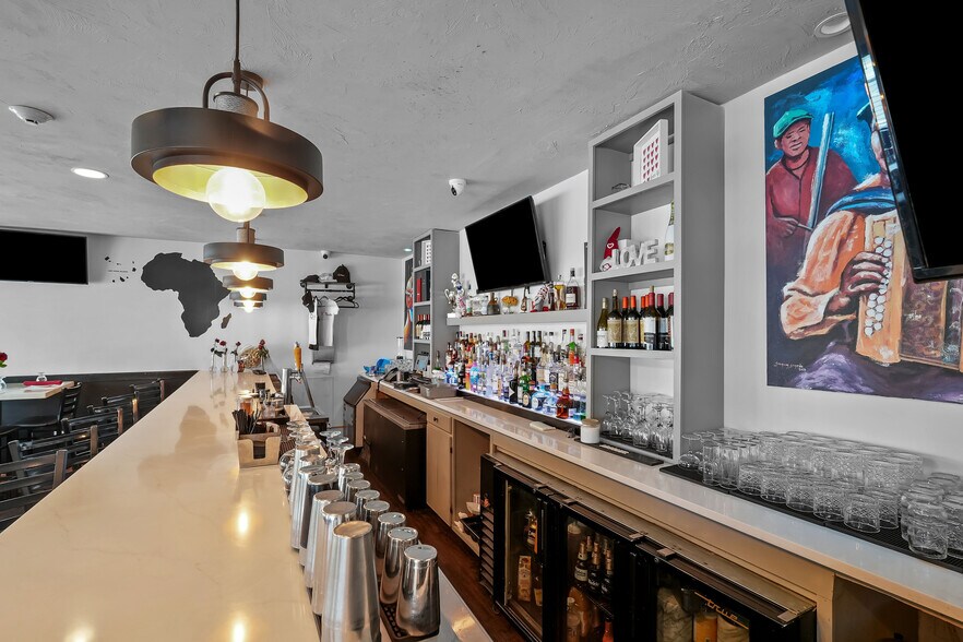 More Photos Of 1091 Main St, Pawtucket Restaurant For Sale