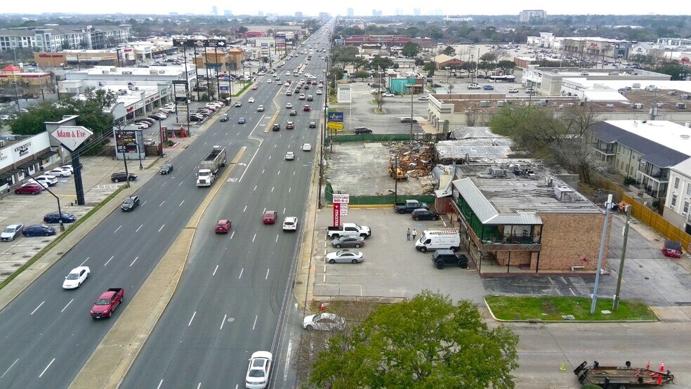 More Photos Of 6500 Westheimer Rd, Houston Freestanding For Sale