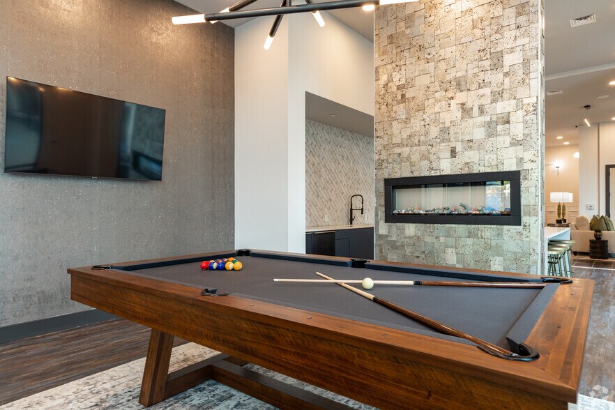 More Photos Of 352 S Walker St, Cary Apartments For Lease