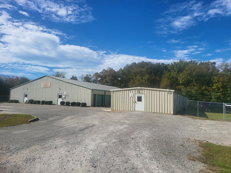 Primary Photo Of 21885 Hibbing Ln, Robertsdale Warehouse For Sale