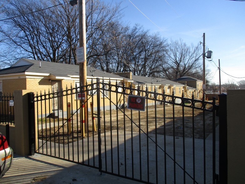 More Photos Of 1680 Kansas St, Memphis Apartments For Sale