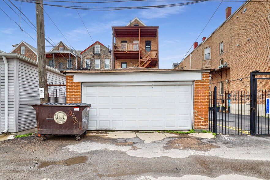 More Photos Of 1854 W 18th St, Chicago Apartments For Sale