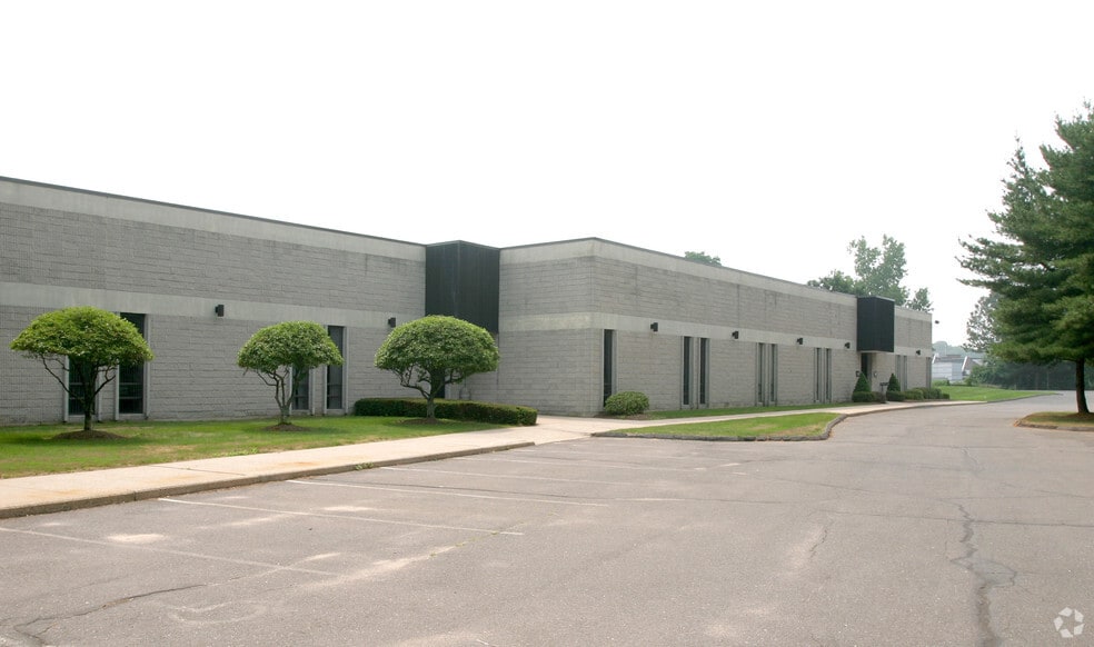 More Photos Of 51 Belamose Ave, Rocky Hill Flex For Lease