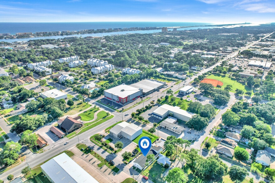 More Photos Of 8 Gipson Pl, Fort Walton Beach Hotel For Sale