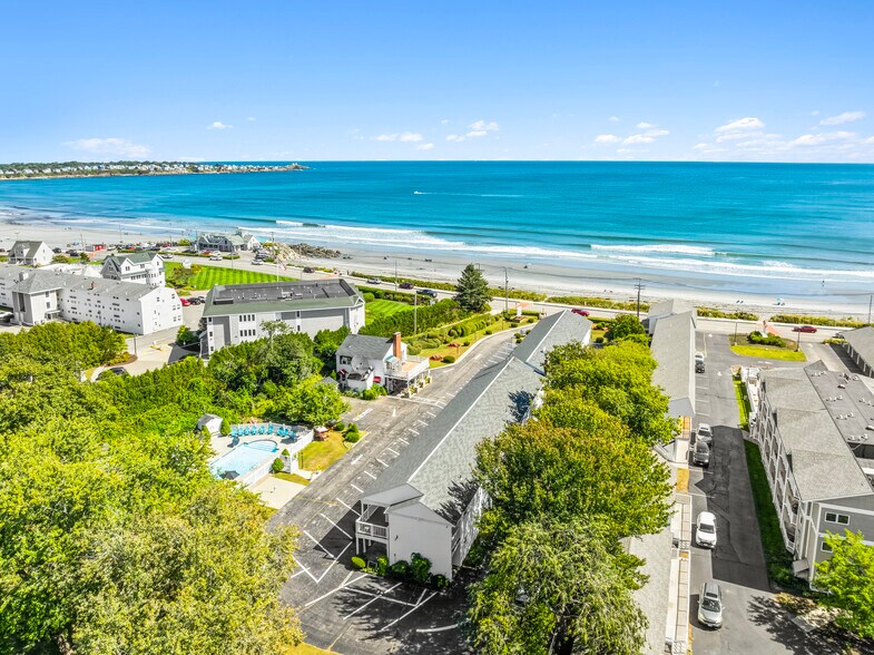 More Photos Of 271 Long Beach Ave, York Beach Hotel For Sale