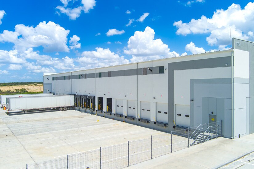 More Photos Of 119 Man United St., Laredo Warehouse For Sale