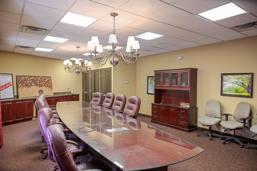 More Photos Of 105 River Ave, Lakewood Office For Lease