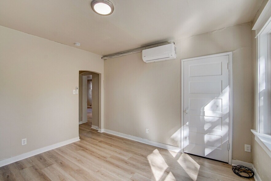More Photos Of 1150 E 500 S, Salt Lake City Storefront Retail Residential For Sale