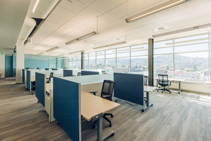 More Photos Of 1400 NW Northrup St, Portland Office For Lease